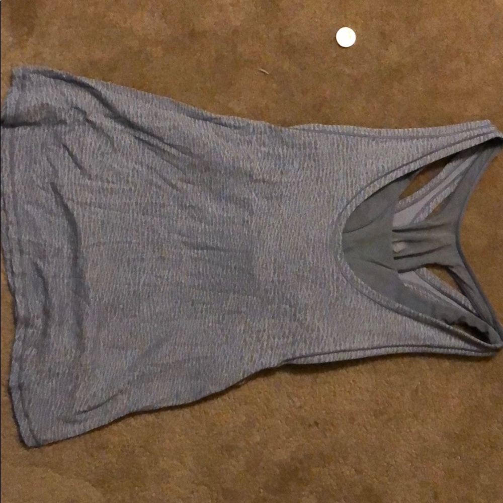 Lululemon top.